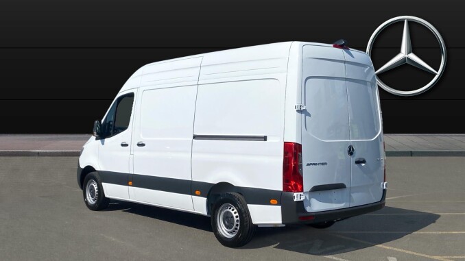 Mercedes-Benz Sprinter 315Cdi L2 Diesel Rwd 3.5t H2 Pro Van 9G-Tronic - Image 4